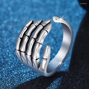 Bagues de cluster Femmes Simple Rétro Thai Argent Palm Magic Claw Squelette Bague À La Main Bijoux Personnalisés En Gros