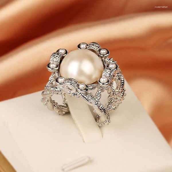 Cluster Anneaux Femmes Vintage Baroque Baroque Freshater Pearl 925 Silver Hollow Design Cocktail Elegant Rendable Ring Ring Fine Jewelry Cadeau