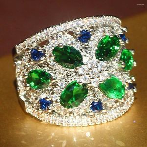 Cluster Rings WPB Premium Femmes Brillant Vert Jardin Anneau Femme Bijoux De Luxe Brillant Zircon Conception Cadeau Fête Pour Belles Filles