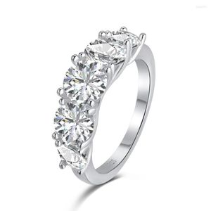 Bagues de cluster WPB S925 Sterling Silver Femmes Rangée Diamant Bague Femelle 6.5mm Brillant Zircon Bijoux De Luxe Fille Cadeau De Vacances Fête