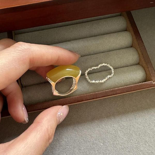 Anillos de racimo Ágata amarilla Combinación de anillo ovalado S925 Índice de plata pura Estilo de superposición 2024 Joyería al por mayor para mujeres