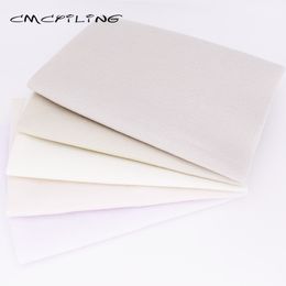 Cmcyiling tela suave de fieltro para muñecas de coser de bricolaje de aguja / tela de poliéster de la serie blanca 45cmx55cm 5pcs / lot