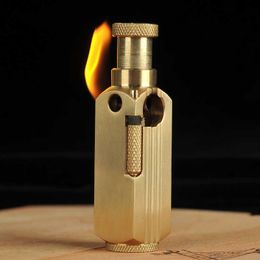 CNC Vintage Handgemaakte Messing Geul Kerosine Aansteker, Olie Geen Benzine Briket Aansteker, 3 Zijden Brand Ontsteking Roken Tool 7.2*2.1cm SSD6 3ONN