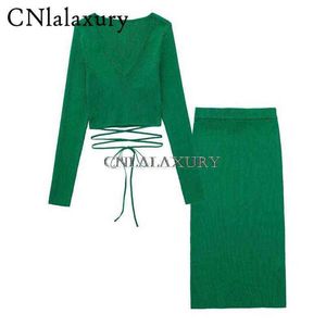 Cnlalaxury 2022 Spring vrouwen Casual Green Breaked Suits Traf V Neck Band Slim Crop Tops Sweaters Elastische taille midi rok Sets T220729