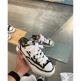 Co Marque de marque Mihara Yasuhiro MMY Dissolving Chaussures pour hommes et femmes Polyvyle Breathable Petites chaussures blanches Chaussures de planche décontractées 26