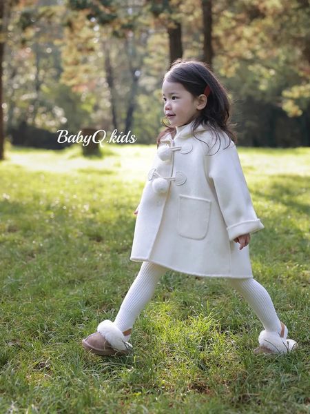 Manteau 2023 automne enfant en bas âge enfants vestes en laine pour filles jolie robe à capuche veste avec poches enfants automne vêtements d'extérieur Trench 231113