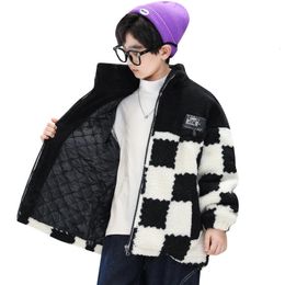 Manteau enfants laine d'agneau pour garçons hiver mode coréenne motif à carreaux vestes vêtements d'extérieur décontractés extérieur épais chaud coton haut 230926