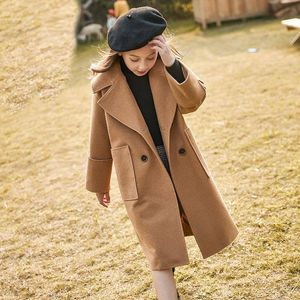 Manteau veste d'hiver de printemps fourrure épaisse enfant en bas âge de moutons chauds comme en laine de bébés avant vêtements pour filles mi-longueur de haute qualité 220927