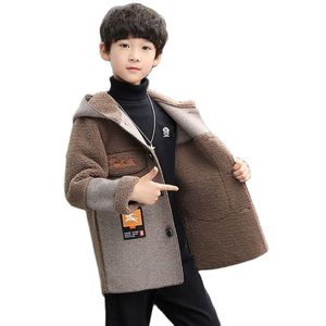 Abrigo de la chaqueta de lana de invierno para la versión coreana del niño más el terciopelo engrosamiento de la longitud media con capucha para la ropa para niños 230311