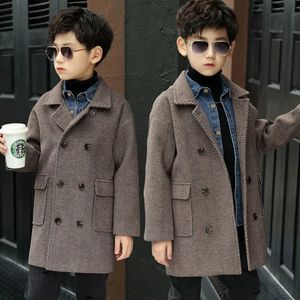 Abrigo Chaqueta de lana de invierno Versión de niño coreano para niños Abrigos gruesos Ropa informal con capucha de un solo pecho para niños 230928