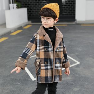 Chaqueta de lana de abrigo para un niño Autumn Fashion Gurid Collar Plus Velvet Kids Trench Childrens 'Outerwear 210T Ropa 230311