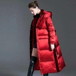 Manteaux d'hiver épais en duvet de canard blanc pour femme, vestes bouffantes à capuche, mode décontractée pour dames, manteaux noirs et rouges, 2023