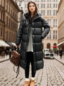 Manteaux noirs longs doudounes femmes 2023 hiver nouvelle mode tempérament coréen léger luxe haute qualité blanc canard vers le bas manteau vêtements