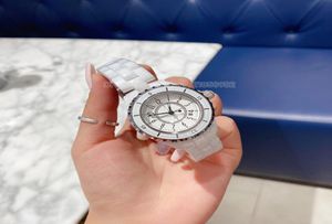 Bracelet en céramique de Coco White Femmes Watch Wath Woman Quartz Design Fashion Design Lady Wristwatch PerfectWatches Numéro arabe Dial Girl6737086