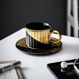 Caffettiere Tazza nordica elettrolitica in oro nero Tazza in ceramica per ufficio Hhome Tè pomeridiano Set semplice e creativo con tazza e piattino