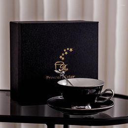 Ensemble de tasses et soucoupes à café créatives haut de gamme, tasses à thé en céramique noire pour la maison, exquises avec cuillères, cadeaux expresso