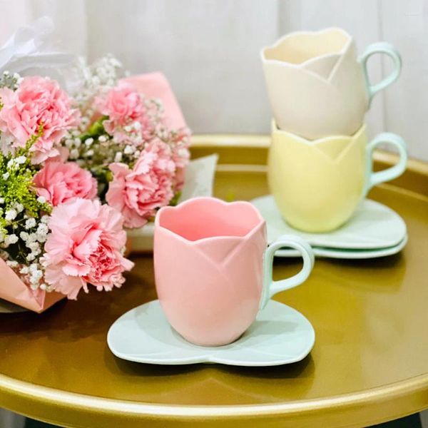 Cafeteras Taza de bebida encantadora con platillo Taza de té en forma de tulipán de cerámica Taza de té vintage creativa Vajilla de capuchino para regalo de cumpleaños