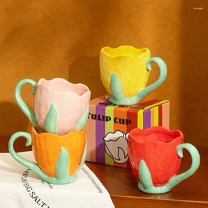 Cafetière de tasse de tulip tasse en céramique avec poignée et cadeau mignon couple de mariage d'anniversaire de mariage d'anniversaire