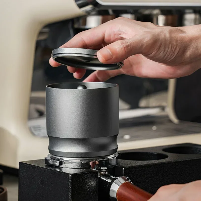 Kaffepulvermottagare med täckning 58 mm aluminiumlegering Anti Fly Cloth Cup Grinder Handle