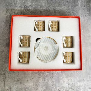 Coffee Tea Gereedschap Goud 6 PCS Urkish Espresso Cups met schoteltjes keramische kopje set voor zwarte thee koffie keuken feest drink ware home decor cadeaus p230508 p230509