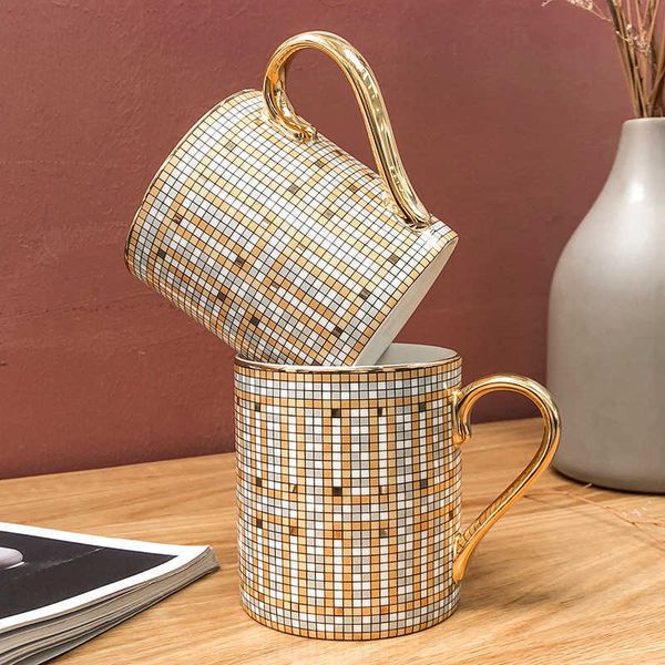 Coffee Tea Tools Luxury Noble Design Mosaic Coffee Mugs Nordic Ins Hot Gold Painting Tazas de agua de cerámica 350ml Coffee Mug Cute Cup Mugs P230509