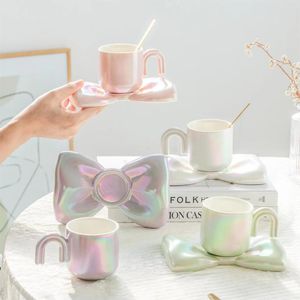 Koffiesets 210ml Strik Knoopvormige Schotel Koffiekopje Set Keramiek Cadeau Afternoon Tea Gegalvaniseerde Kralen Briljante Mok Paar Water