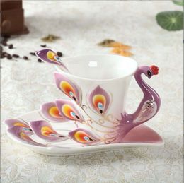 Juego de tazas de café de pavo real de esmalte de porcelana hecho a mano en 3D creativo de 230 ml con platillo y cuchara presente taza de agua de té de cerámica plato de regalo