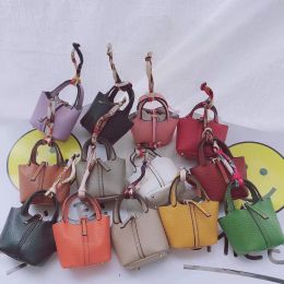 Porte-monnaie Airpods étui Un ensemble de 13 couleurs mini sacs à main accessoires sac à main pour dame Barbie poupée hanbags souvenir cadeau enfants sac porte-clés k