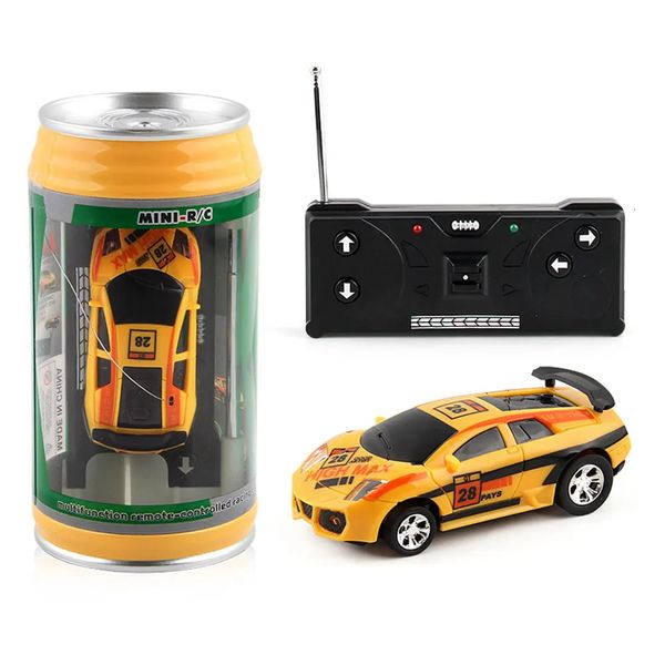 Coke Can Remote Control Car Battered Plastic Mini Cans RC LED LUMIÈRES Micro Racing With Road Blocks Gift 231227