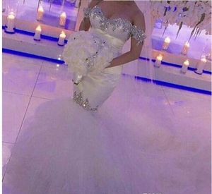 Robe de mariée sirène à épaule froide 2018 volants Bling cristal perlé paillettes dos ouvert robe de soirée de mariage pour la mariée robes de bal de mariage
