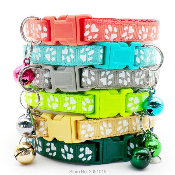 Collares Venta al por mayor 100 piezas colores del arco iris collar de gato con campana collar de gatos collar de perro de seguridad placa de cadena decoración chihuahua cachorro