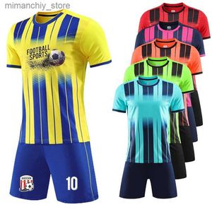 Sublimation à collectionner Blank Men Kids Soccer Jersey Ensembles personnalisés 23/24 Nouvelle saison Séchage rapide 2 pièces Short Seve Team Football Uniforme Costume Q231118