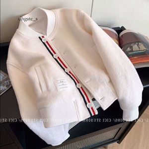 Collège 2023 hiver court TB laine âge rajeunissant haut polyvalent Baseball Imitation cachemire décontracté manteau ample veste pour femme