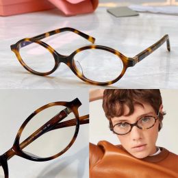 College-stijl retro effen zonnebril met klein frame ontworpen door mannen en vrouwen hoogwaardige Gafas de sol meerkleurige transparante bril casual vakantie kantoor SMU04Z-F