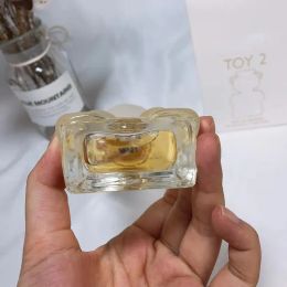 Keulen Top Parfum voor vrouwen Geur Toy 2 Anti-Perspirant Deodorant Spray EDP 50ml Body Mist 1.7 Fl.oz Langdurige geur Geur Natu Best Kwaliteit