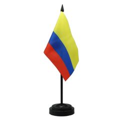 Colombia Bureauvlag 14x21cm Kleine Mini Colombiaanse Kantoortafelvlaggen met Standaardbasis voor Thuiskantoor Decoratie1937731