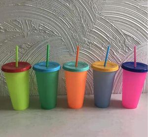 Taza que cambia de color Material de PP Vasos de plástico para beber con tapa Sensor reutilizable Colores de caramelo Taza fría Botella de agua de verano LSK156