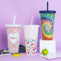 Kleur veranderende mokken met deksels en rietjes 710 ml plastic herbruikbare koude drinktumblers voor zomerfeest