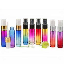 Degradado de color 10 ml Botellas de vidrio con pulverizador de bomba de niebla fina diseñadas para aceites esenciales Perfumes Productos de limpieza Botellas de aromaterapia Tbcus