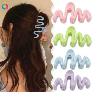 Couleur Vague Forme Griffe De Cheveux Nouvelles Femmes Extra Large Pince À Cheveux Barrette De Crabe Filles Queue De Cheval Griffes De Cheveux Pinces De Bain Mode Chapeaux Cadeau 2327