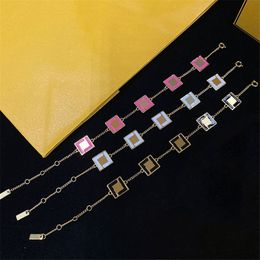 Pulseras con abalorios de letras de colores, pulsera de oro de piezas cuadradas para mujer, joyería de mano delgada ajustable para mujer