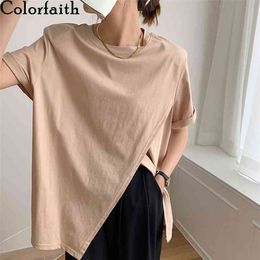 Colorfaith Femmes Summer T-shirt Split Fond Basique Coréen Sauvage Style Minimaliste Oversize Lady Tops Blancs T20364 210623