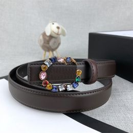 Ceinture de diamant coloré Hommes Designers Ceintures Mode Luxurys Marques Ceintures pour hommes Femmes Casual Lettres étincelantes Boucle lisse Ceinture