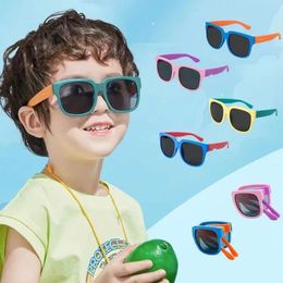 Lunettes de soleil pliantes colorées Outdoor Kids Boys Girls Brand Design Square Glasseurs Enfants Protection des lunettes UV400 240423