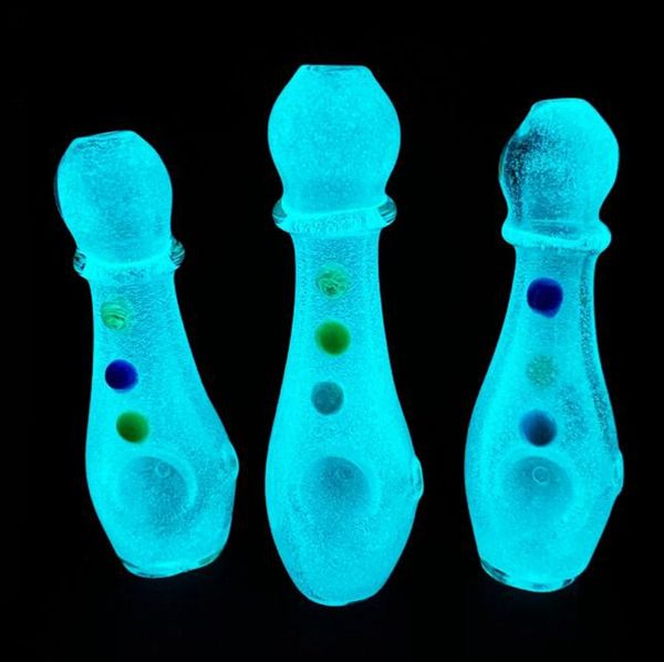 Coloré à la main Glow In The Dark Bouteille Bouche Pipes Pyrex Verre Épais Herbe Sèche Tabac Fumer Pipe À Huile Rigs De Luxe Bowling Décoration Porte-Filtre DHL Gratuit