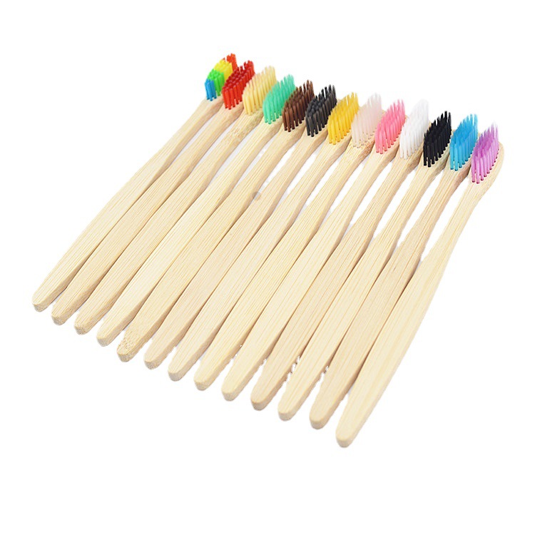 Kleurrijke kop bamboe tandenborstelomgeving houten regenboog bamboe tandenborstel orale verzorging zachte borstelige reis tandenborstel