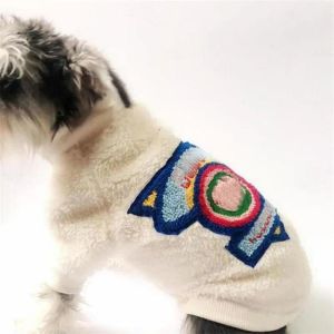 Lettre colorée broderie animaux de compagnie vestes mode touche douce tactile zipper manteaux hiver épaissis schnauzer externes de créateurs de créateurs de chiens de chien