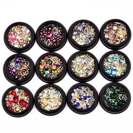 Kleurrijke nagels Steentjes DIY Nail Art Glitter Diamanten Kristallen Kralen Sieraden Multi Stijlen Gouden Zilveren Studs Gems Metalen Klinknagels Charms