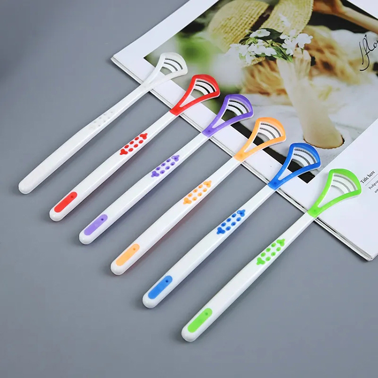 Colorful Soft Silicone Tongue Scraper Oral Hygiene Cleaner Tongue Brush Cleaning Easy to Use Individually packed