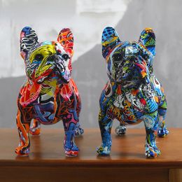 Coloré debout français bulldog résine décoration de statue pour animaux de compagnie pour animaux de bureau diy graffiti artisanat ornement animal. 231227